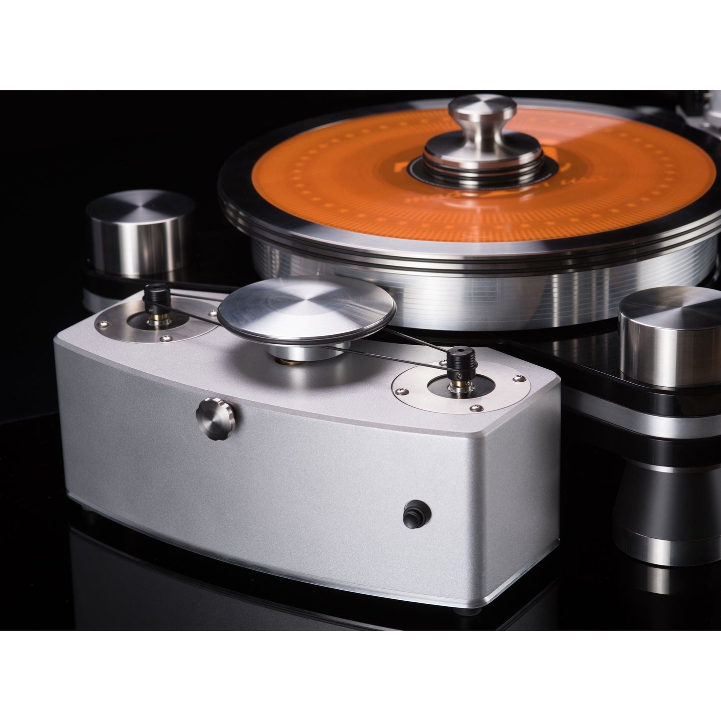 VPI The Avenger Plus Turntable