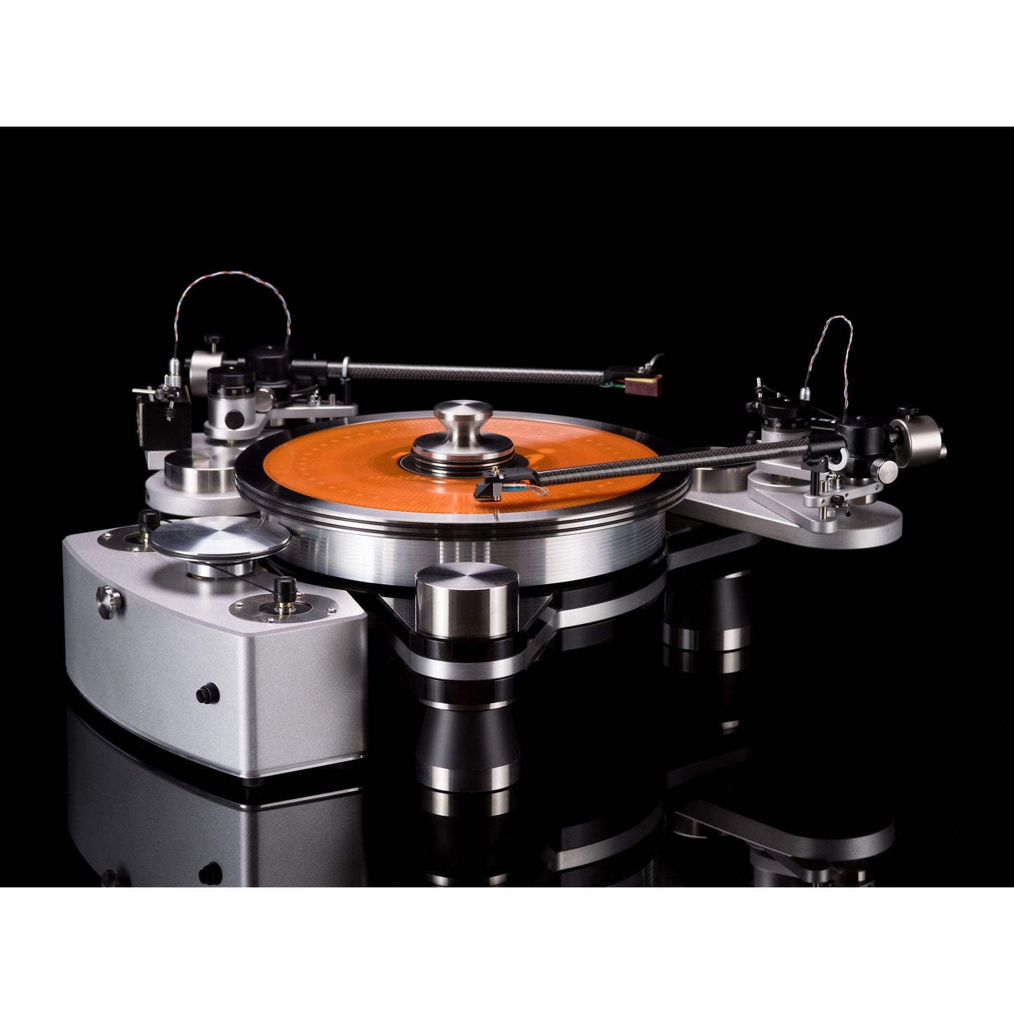 VPI The Avenger Plus Turntable