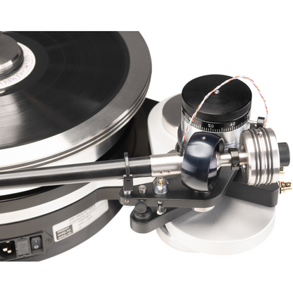VPI The Avenger Direct Turntable