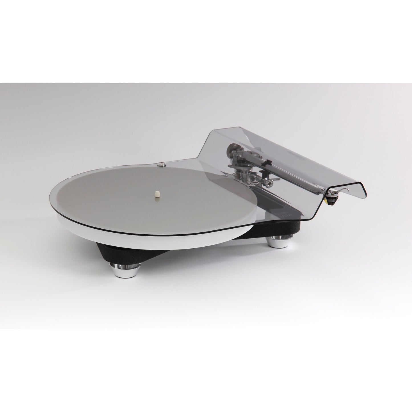 Rega Naia Reference Turntable