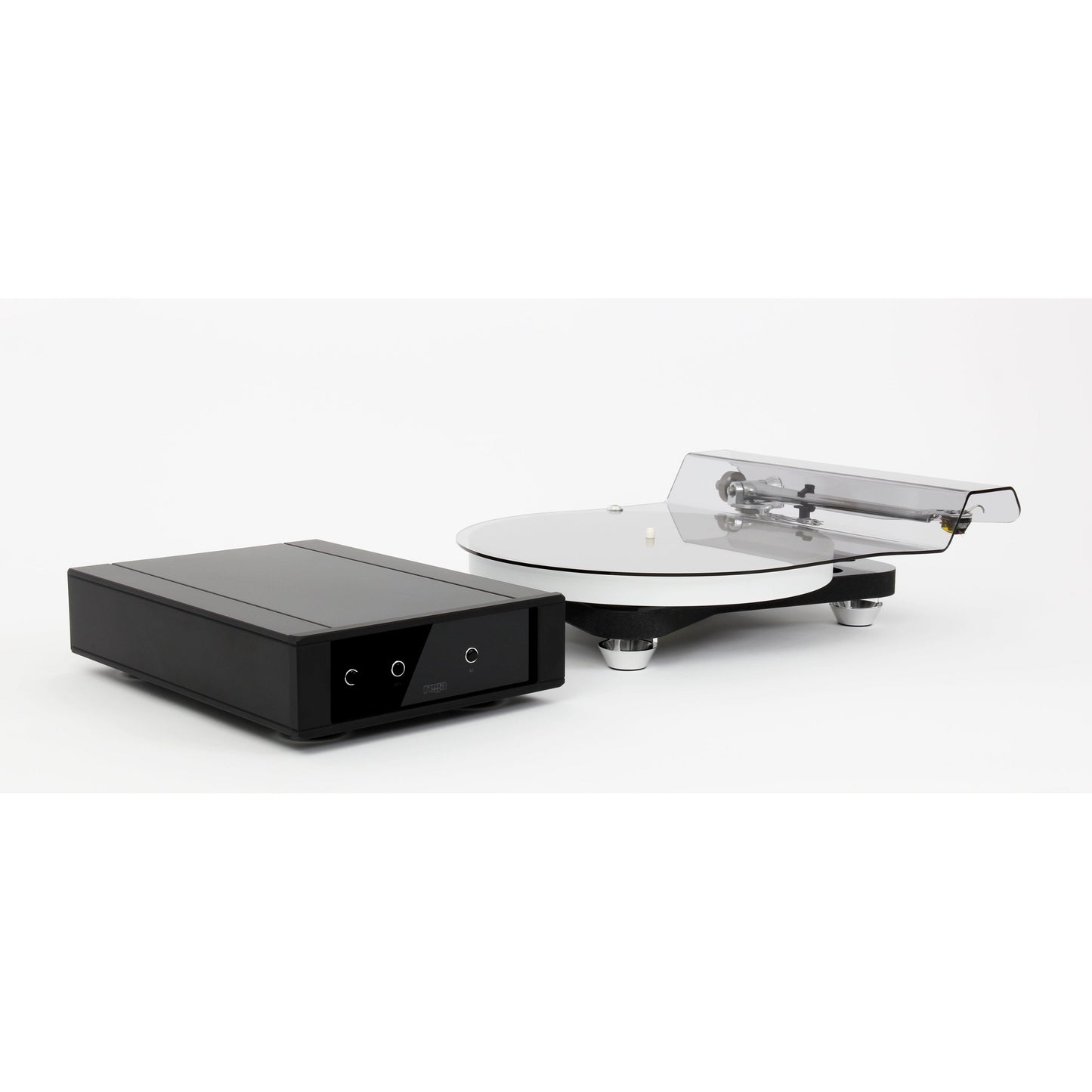 Rega Naia Reference Turntable
