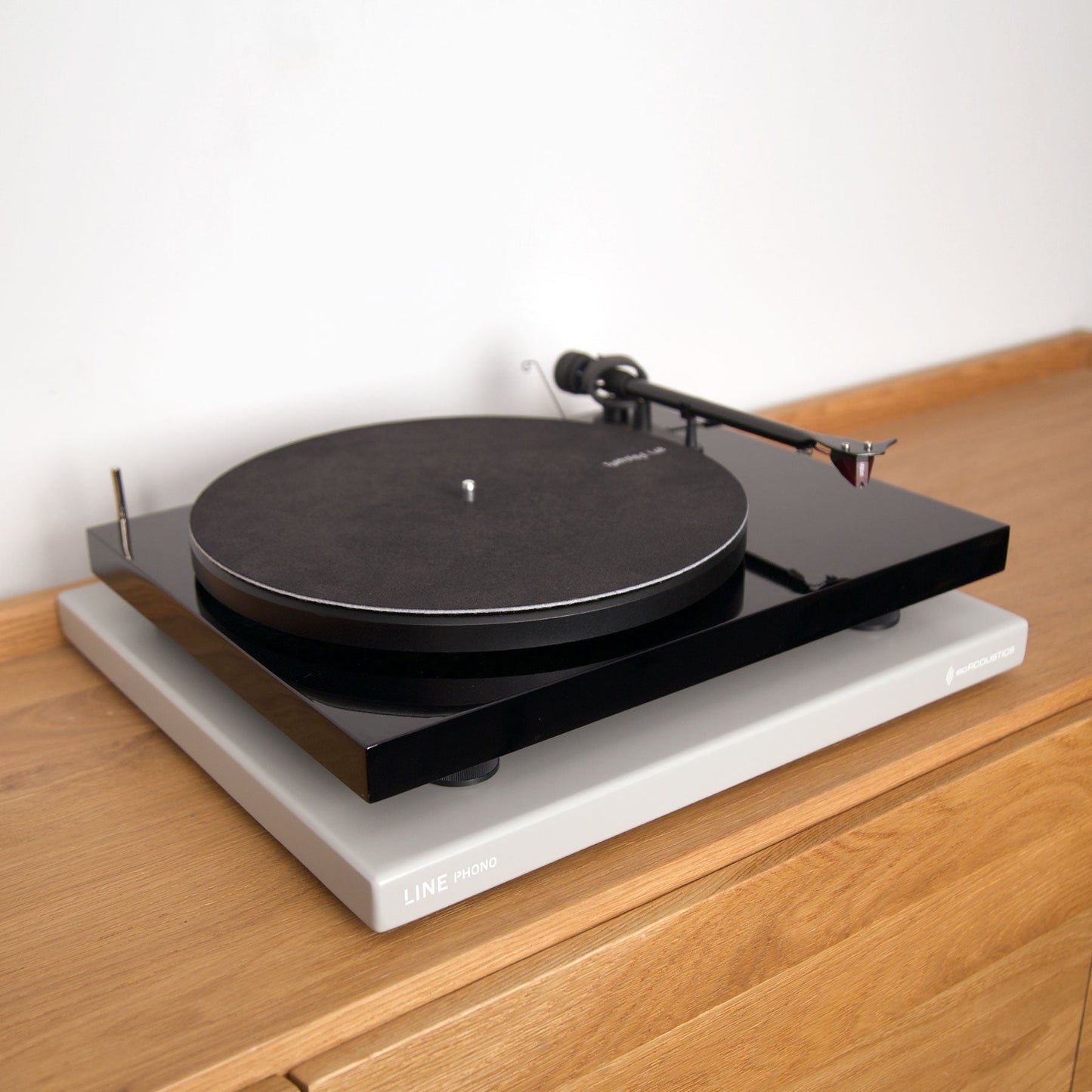 IsoAcoustics: Zazen I Turntable Isolation Platform - Line Phono Edition